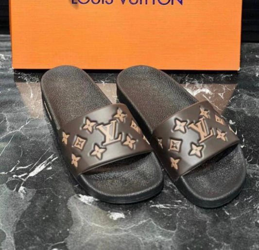 LOUIS VUITON